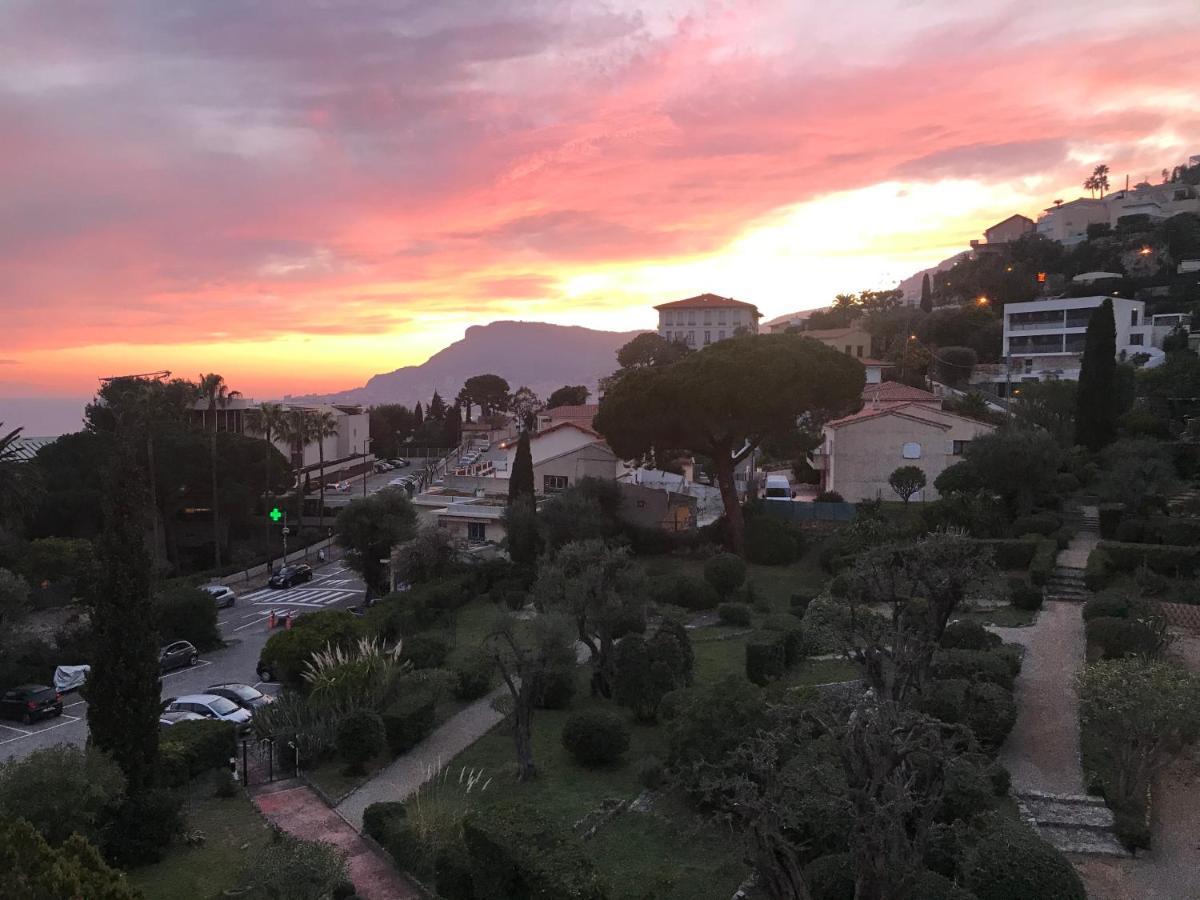 Charmant 2 Pieces Vue Sur Mer Et Monte-Carlo A Roquebrune Cap Martin Bagian luar foto